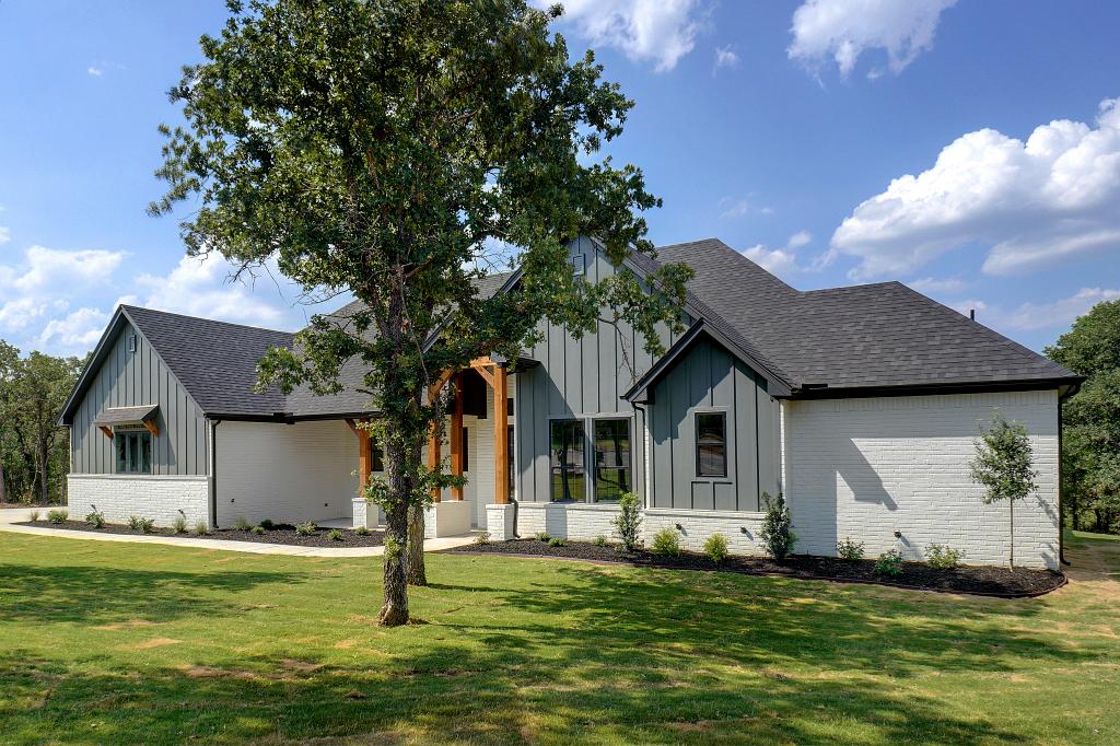Modern farmhouse custom home by Living Stone Construction
